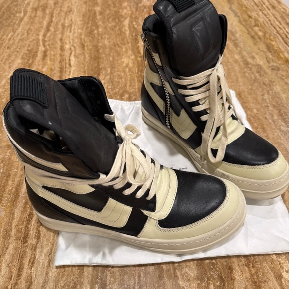 Rick Owens Black and Cream High-Top Sneakers - Picture 2 of 9
